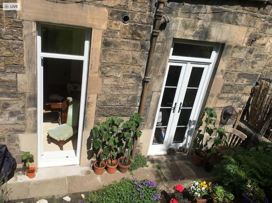 Holyrood Park: Lush & Arty 2 Double Bed Flat Apartment Edinburgh Exterior photo