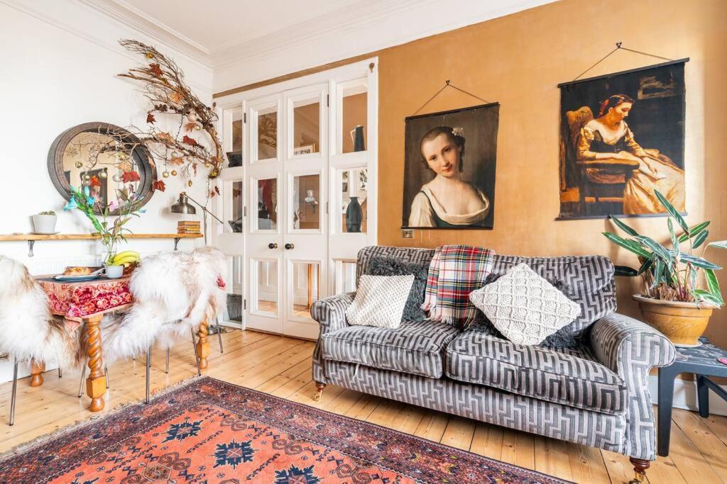 Holyrood Park: Lush & Arty 2 Double Bed Flat Apartment Edinburgh Exterior photo